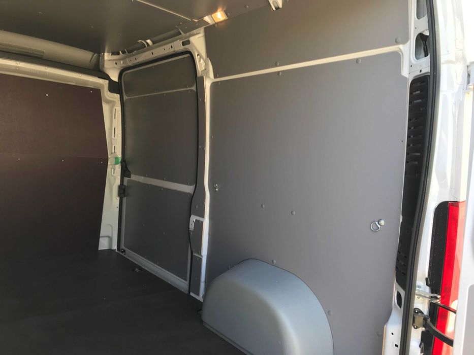 FIAT DUCATO L2H2 - zabudowa busa - CNC