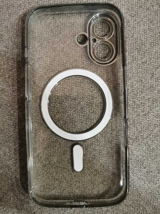 Etui do iPhonie 16