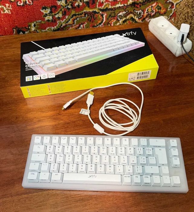 Механічна ігрова клавіатура Xtrfy K5 RGB Transparent White