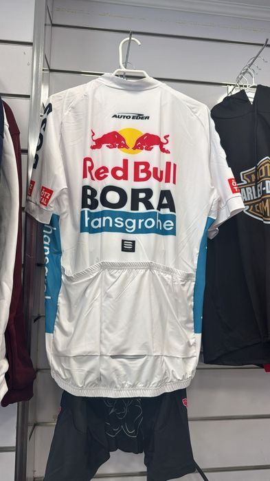 Conjunto de ciclismo calção e sweat Redbull e Skoda