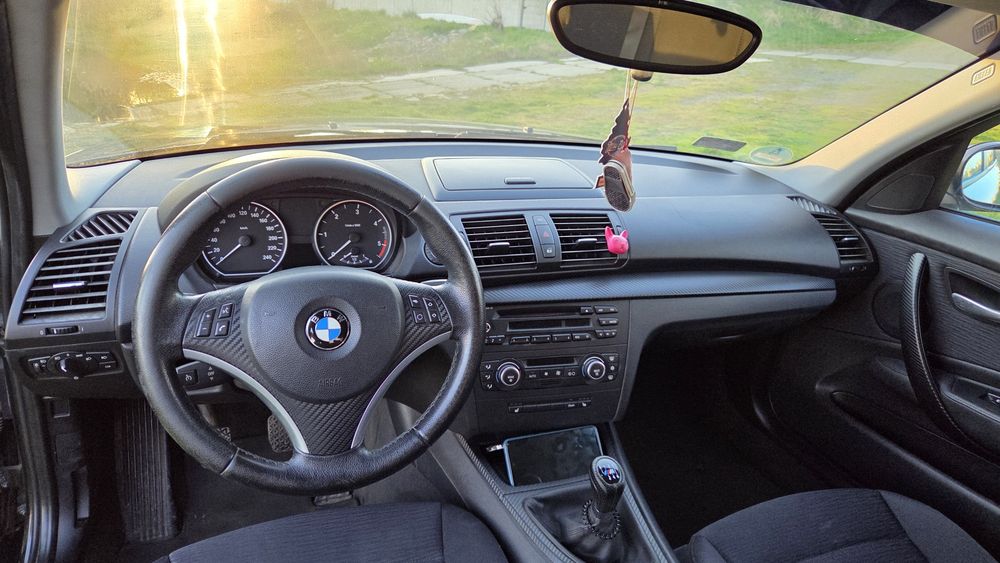 Sprzedam BMW E87 Seria 1  118d 143km