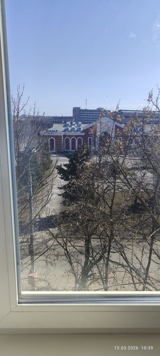 Сдам двухкомнатную квартиру в старом городе ,дом напротив ЖД вокзала.