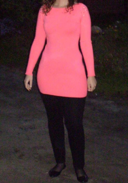 Sweter, tunika w kolorze uniwersalnym