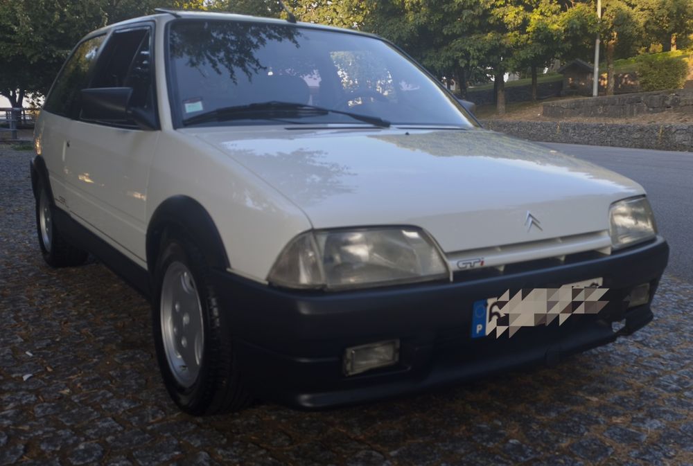 Ax GTi bom estado  teto pele