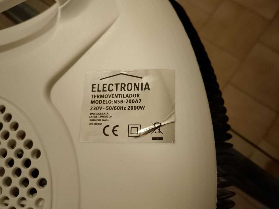 Aquecedor Termoventilador Electronia 2000 W