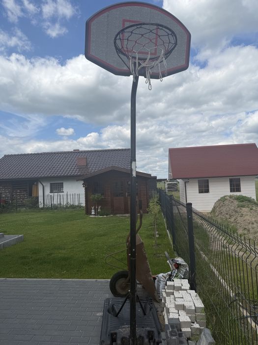Duzy kosz do koszykowki
