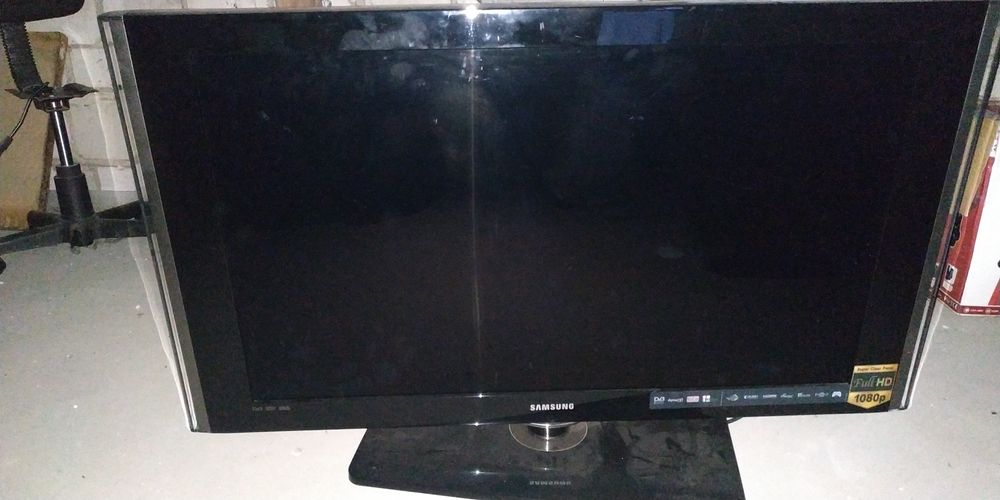 Sprzedam podstawę i inne części Samsung