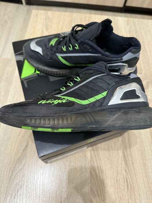 Кроссовки Adidas