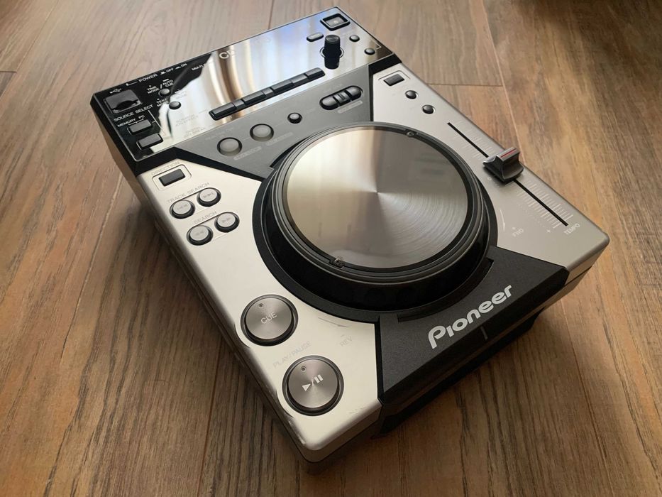Pioneer CDJ 400 [Caixa Original | Ótimo Estado | 120v USA c/transformador incluído]