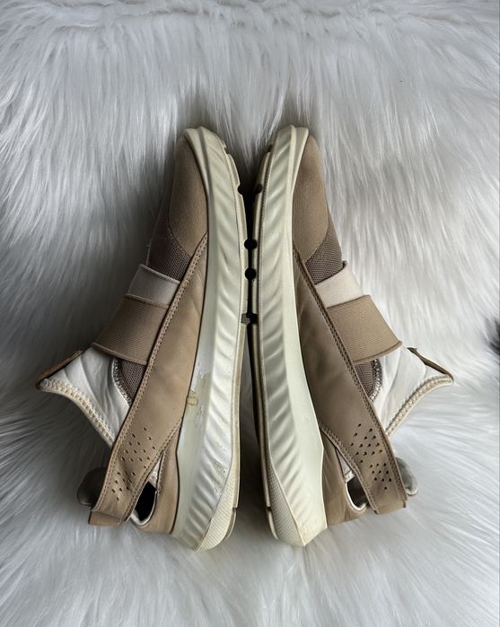 ECCO ST.1 Lite Buty Damskie 40 Skórzane Sneakersy Beżowe Wsuwane Unisex