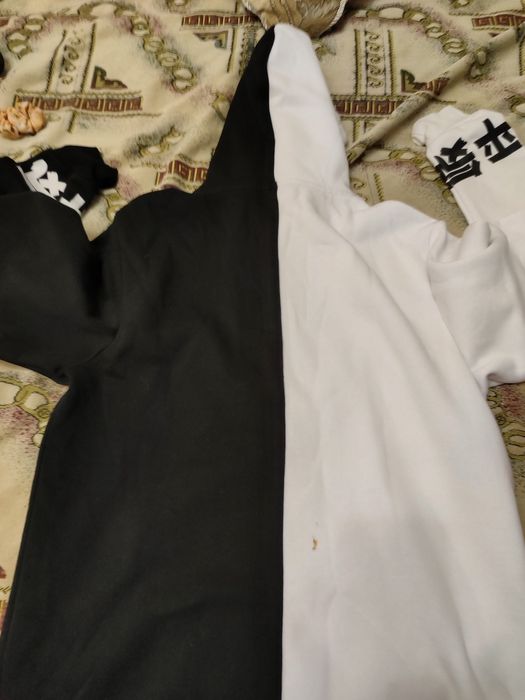 Худі чоловіче з аніме чорно-біле М