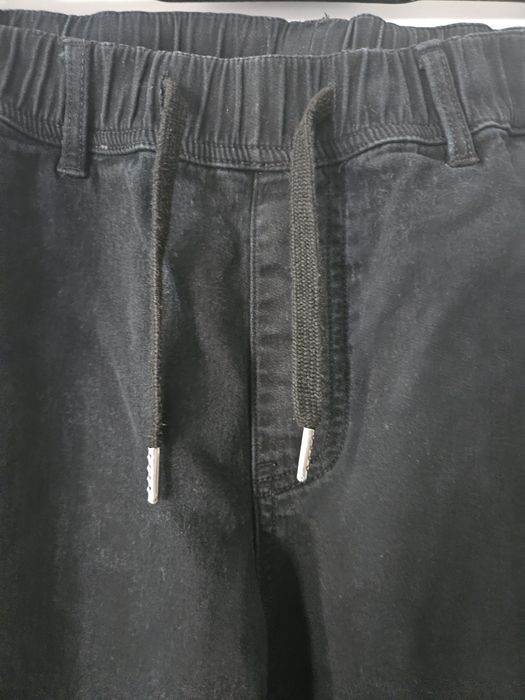 Spodnie joggery Diverse