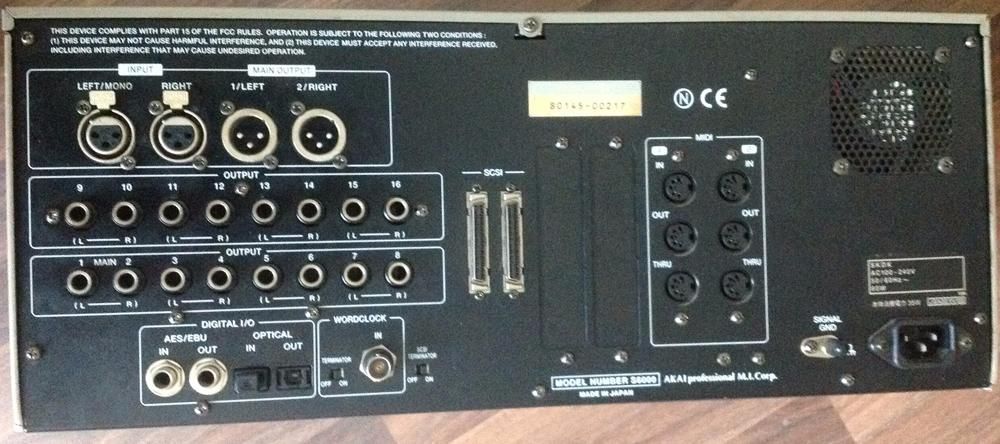Продам Akai S6000