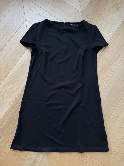Nr. 10 | Czarna sukienka Mohito XS 34 mini wiskoza elegancka