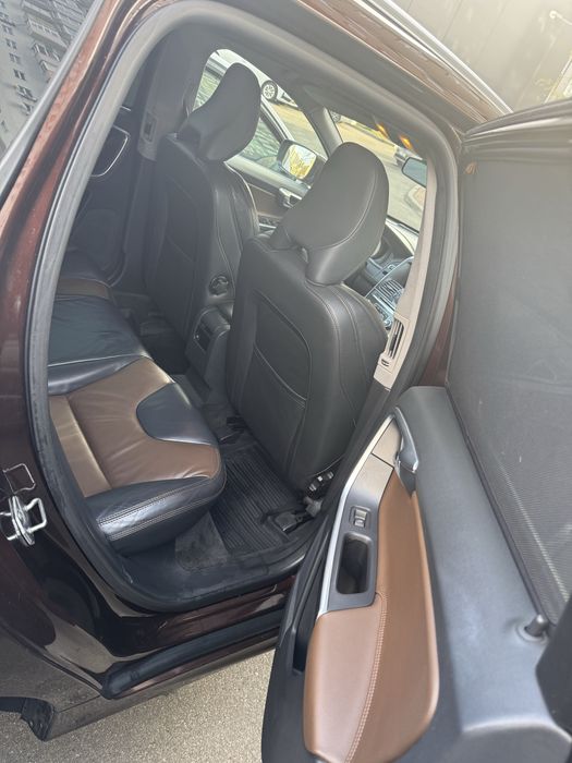 Продам Volvo XC60