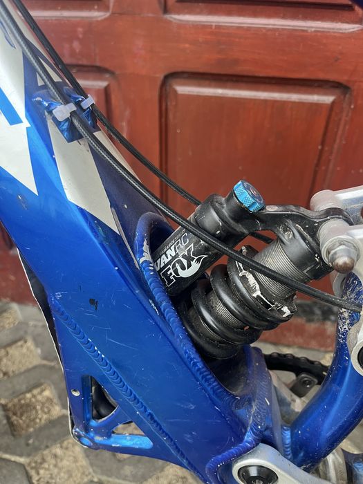 Rower downhill Giant Glory 2006