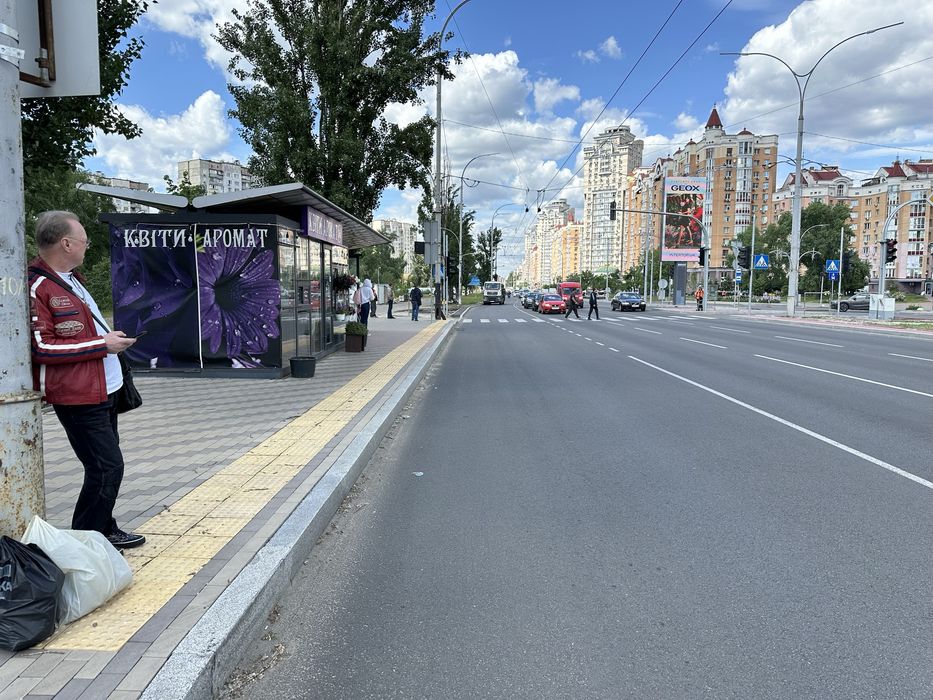 Аренда киоска / остановочного комплекса Пр. Владимира Ивасюка 2