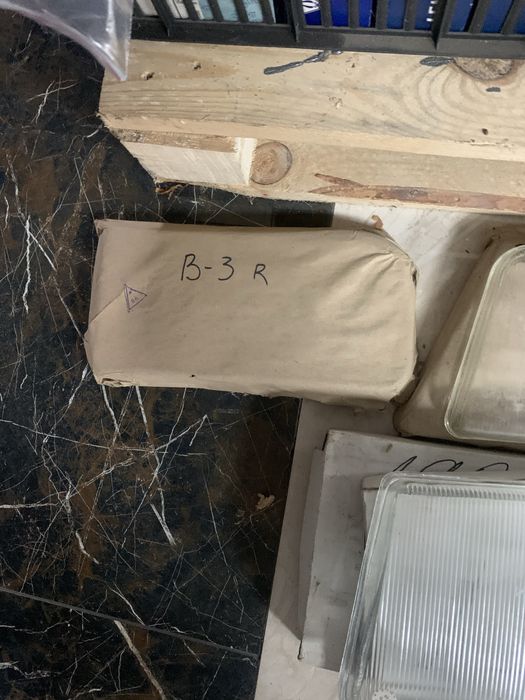 Прожам скло передніх фар вольксфоген джетта