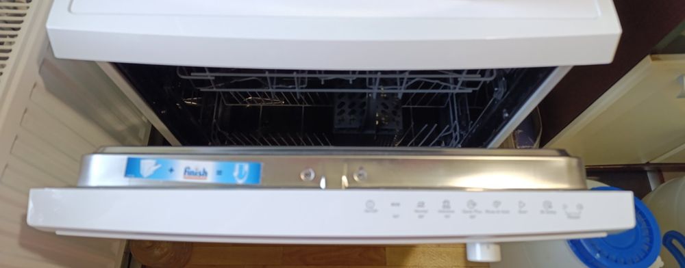 Продам посудомийну машину Electrolux ESF 6200 LOW