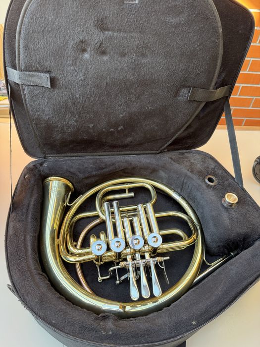 Trompa J. Michael usada