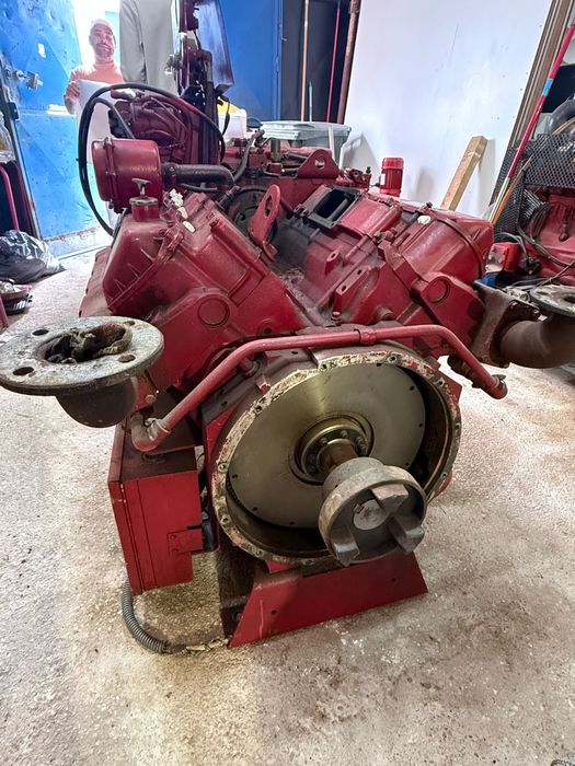 Motor Caterpillar V8 Diesel - Excelente Estado