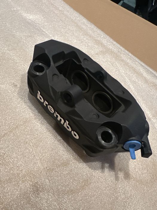 BMW F 900 R F900R K83 XR Zacisk Hamulca Prawy Przedni 8547/11403