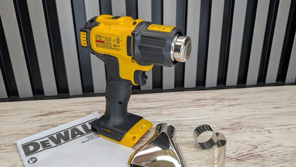 Фен будівельний акумуляторний DeWalt 20v DCE530