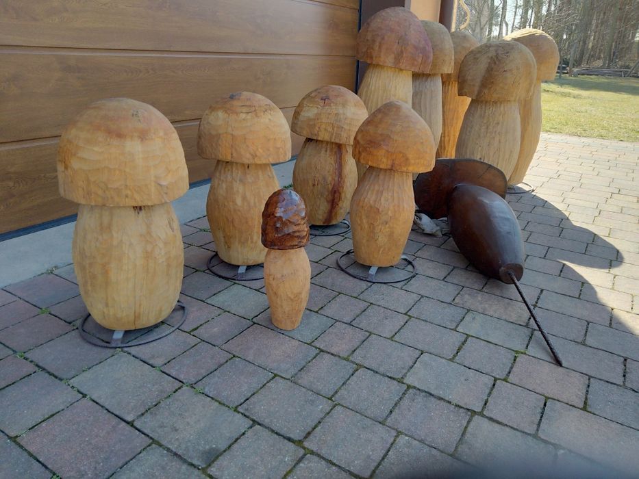 Dekoracje ogrodowe, grzyby z drewna do ogrodu lub na taras