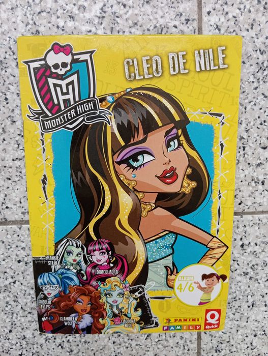 Caderneta monster high panini