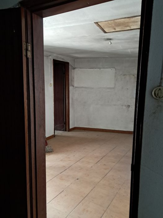 Venda casa T1  com loga