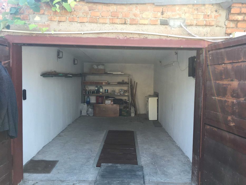 Продам гараж по вул. Кобилянского