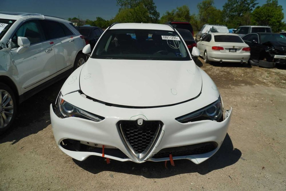 Бампер Alfa Romeo Stelvio разборка бу запчасти Альфа Ромео Стельвіо
