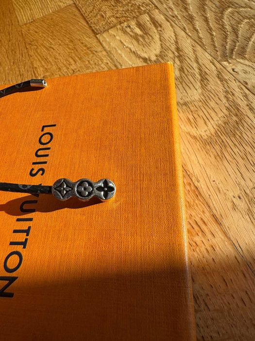 Pulseira Louis Vuitton Homem (Preço Negociável)