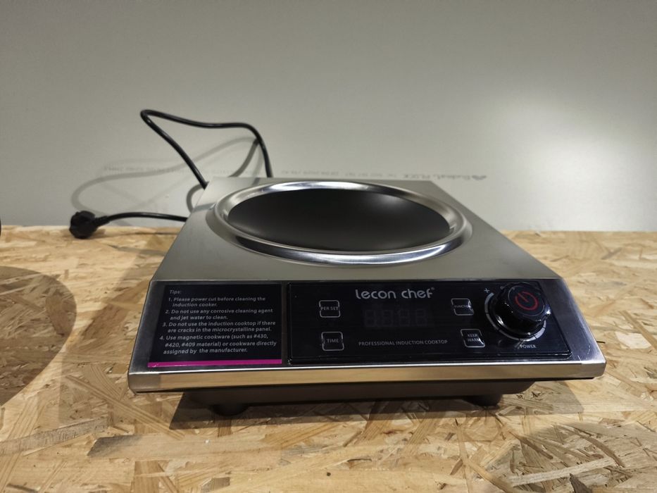Płyta indukcyjna Lecon Chef z patelnią wok