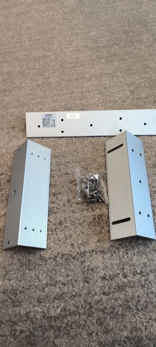 Zwora elektromagnetyczna 280kg EL600TSL2 i uchwyty