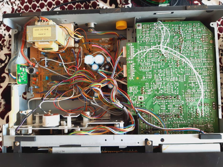 Касетна дека Nakamichi LX-3 не робоча