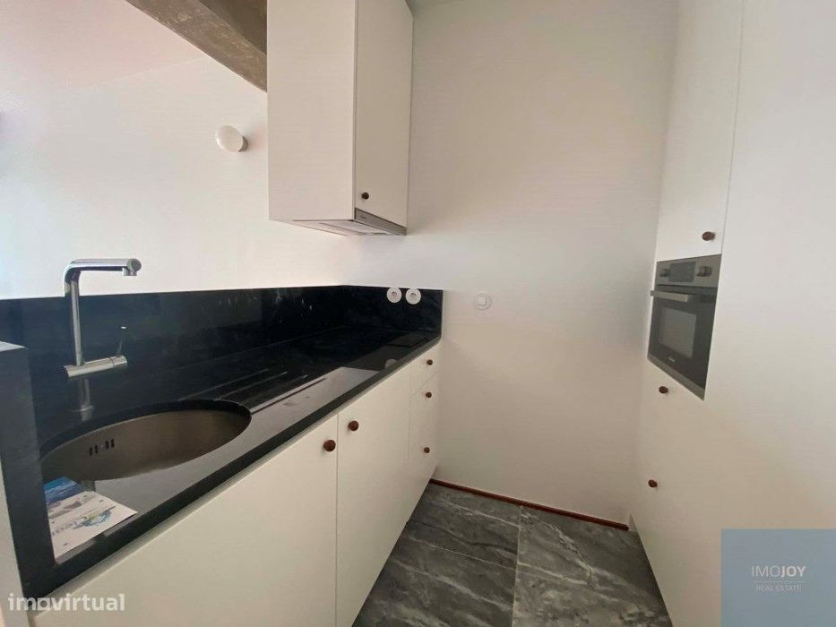 Apartamento T1 para venda no centro histórico do Porto
