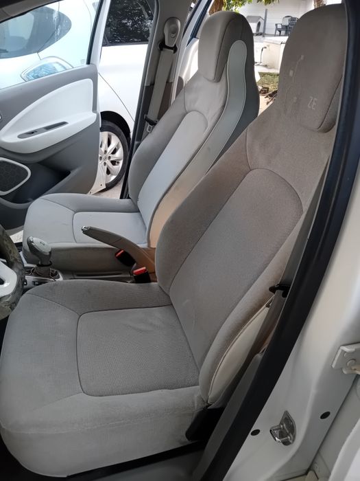 Bancos Renault Zoe (Dianteiros e Traseiros)