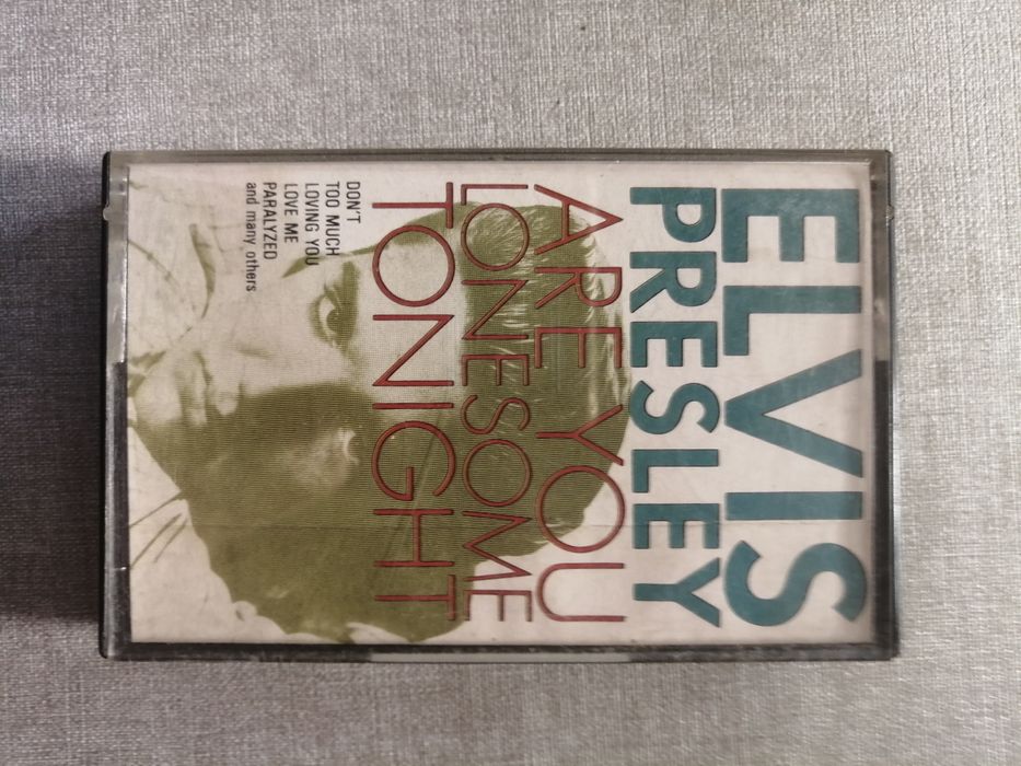 Cassetes música Elvis Presley etc ótimo estado