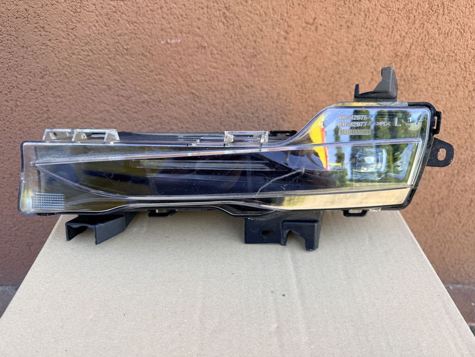 Lampa przeciwmgielna lewa przód Tesla Model 3 Y 1507932-00-C Europa