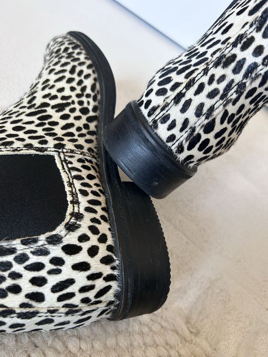 Продам чоботи Clarks