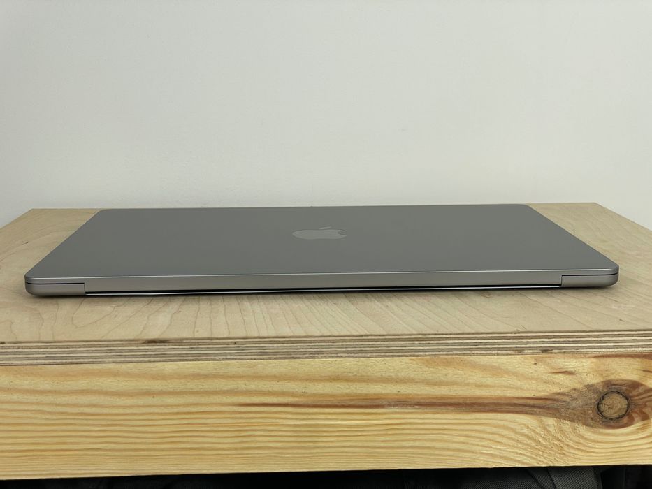 2023 MacBook Air A2941 15" M2 16GB 1000GB