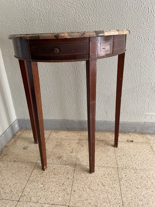 Consola/ mesa de encostar com pedra marmore
