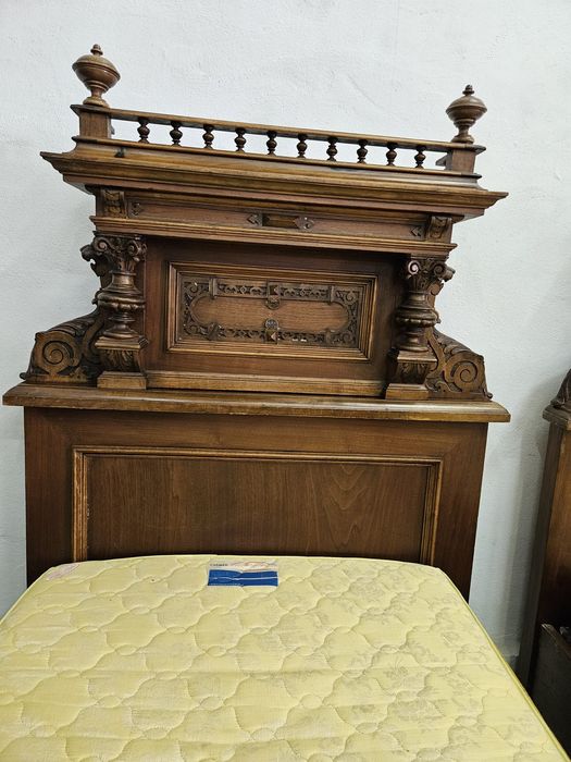 stare łóżko eklektyczne 1 sztuka Francja