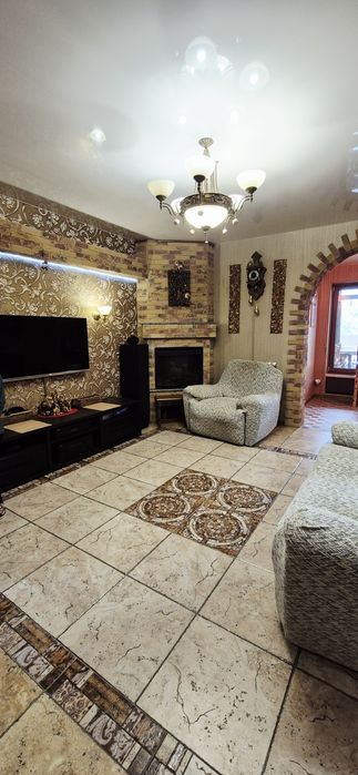 Продаж будинку с. Піщанка