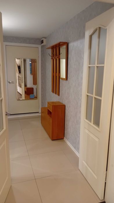 Сдам стильную 4-комн. квартиру в центре. Евроремонт. Газовая автономка