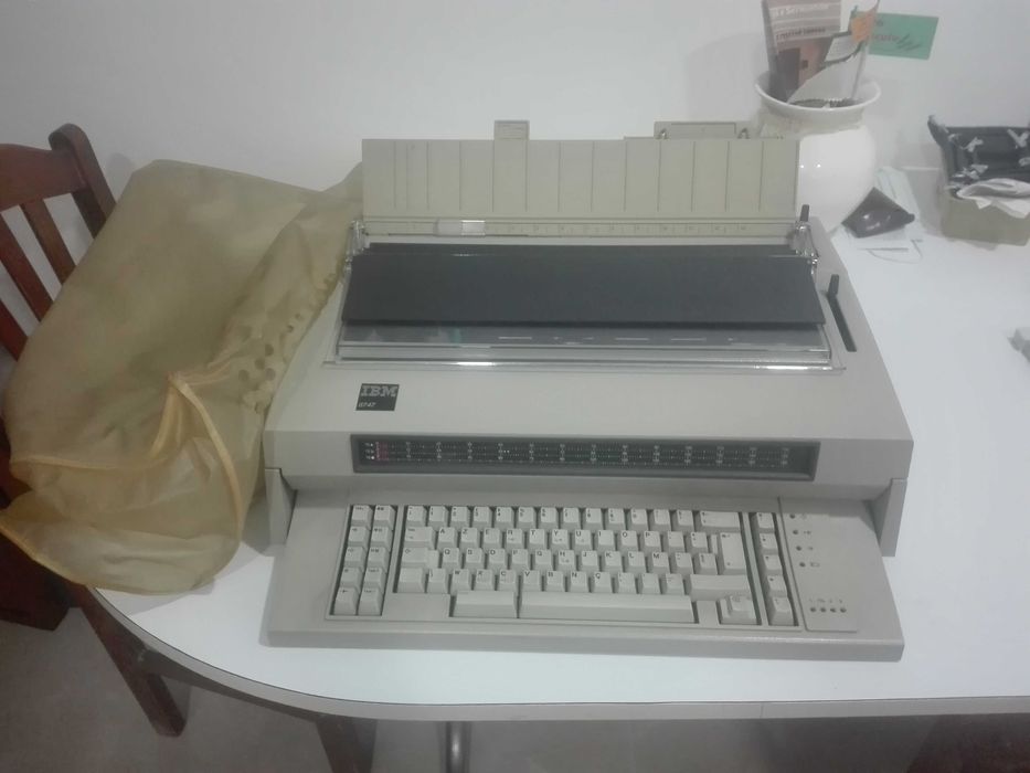 Maquina Escrever IBM  6747
