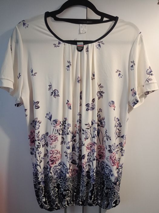 Śliczna bluzka damska