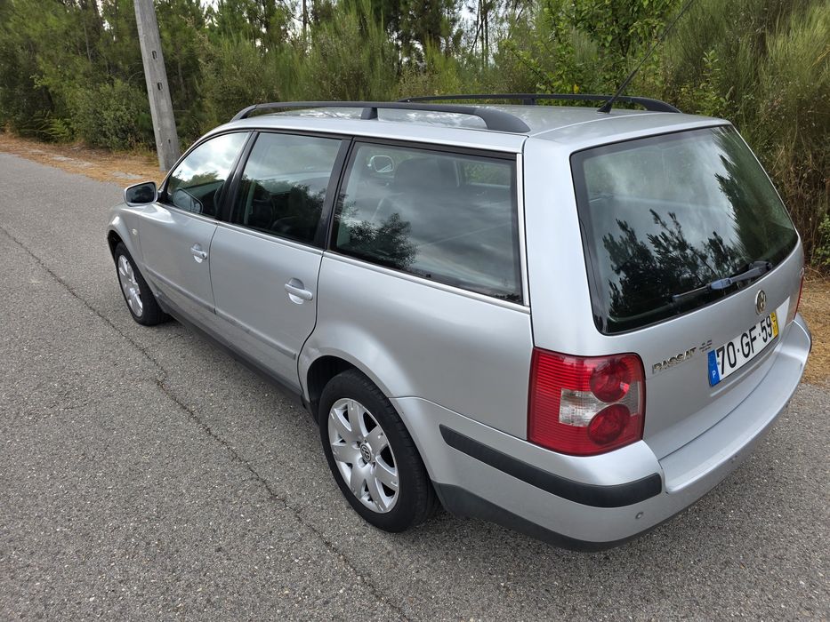 Volkswagen Passat 130 CV – 6 Velocidades – 2002 foto 4