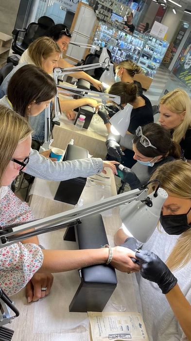 Базовий курс МАНІКЮР - ПЕДИКЮР 40 годин, 5 днів, 5800грн